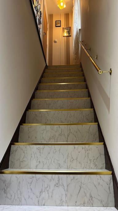 Palaz 6 - 2 Bedroom Flat Edmonton Luaran gambar
