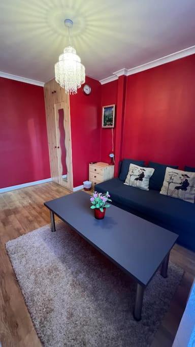 Palaz 6 - 2 Bedroom Flat Edmonton Luaran gambar